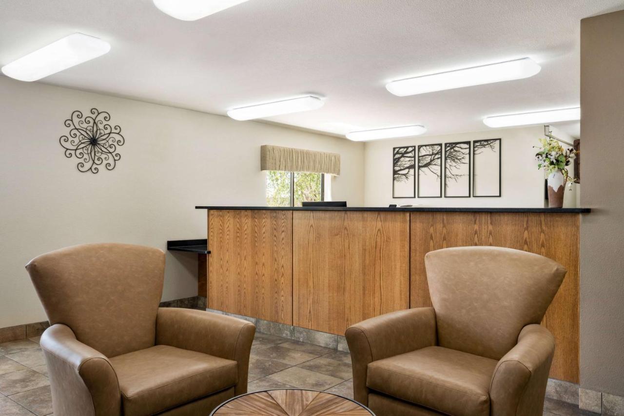 Hotel Baymont By Wyndham Elko