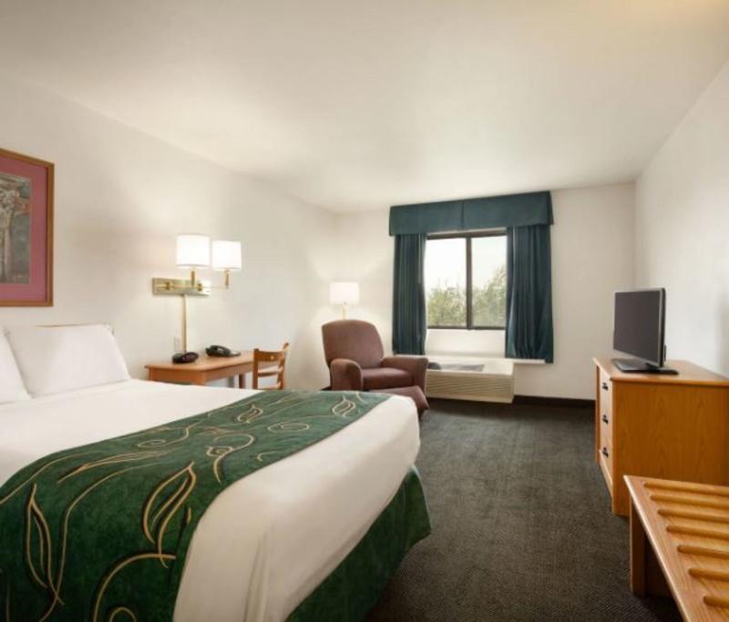 Hotel Baymont By Wyndham 2*